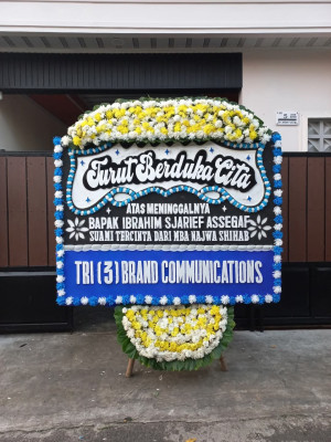 Papan Bunga Duka di Sasa